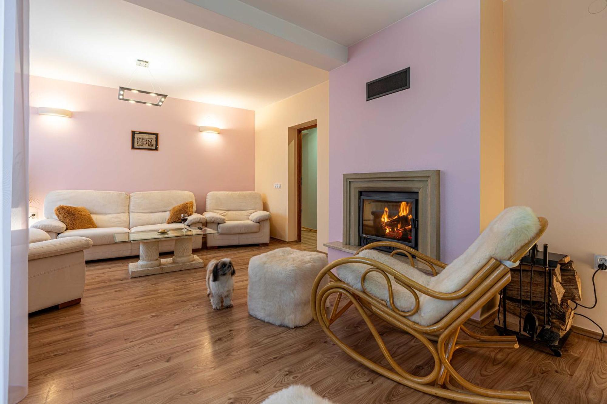 Spora Chata Nowy Targ Exterior photo