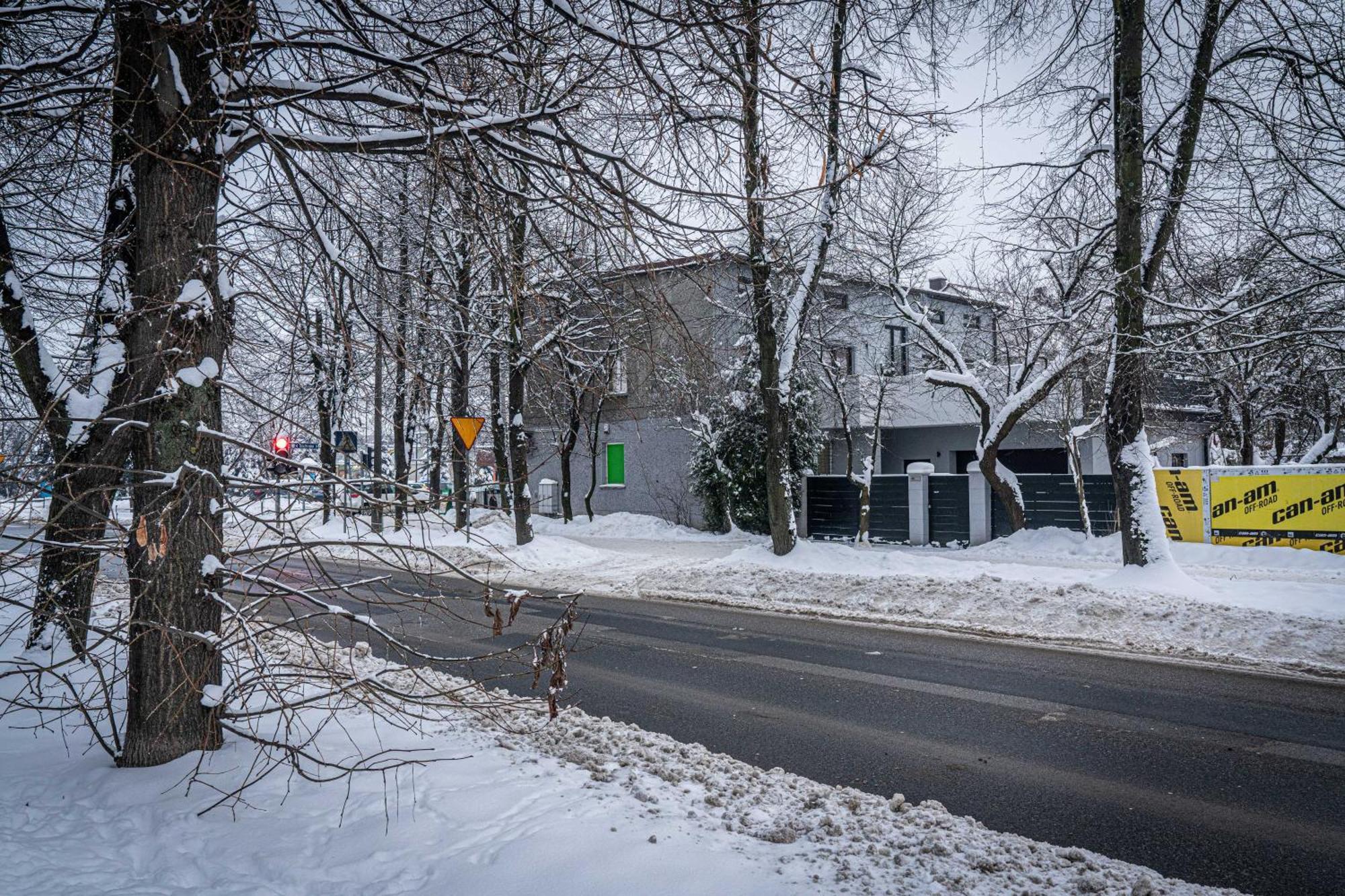 Spora Chata Nowy Targ Exterior photo